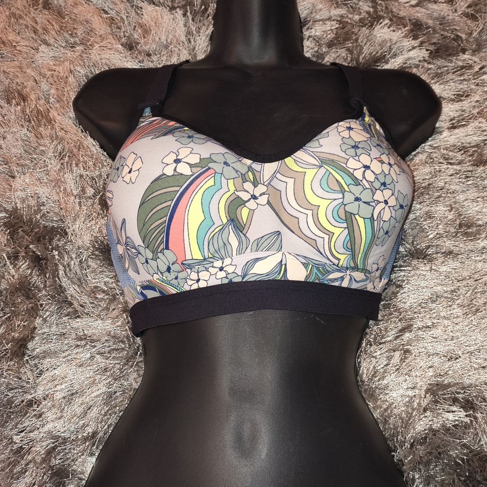 Victoria's Secret Sport Bra in Floral